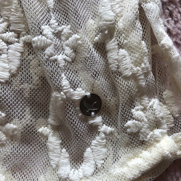 Eddie Bauer Ivory Sheer Embroidered Sleeveless Top - Picture 6 of 9